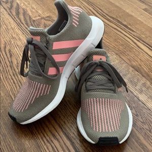 NEW Adidas Swift Run sneakers